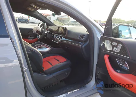 2025 Mercedes-Benz Amg Gle 53 Coupe 4Matic+ z USA, uszkodzony, nr VIN 4JGFD6BB7SB458475